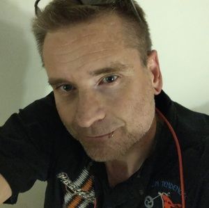 Meet your Posher, Dewayne